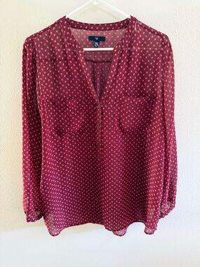 GAP Women's Maroon Pintuck V-Neck Blouse with White Dot Print